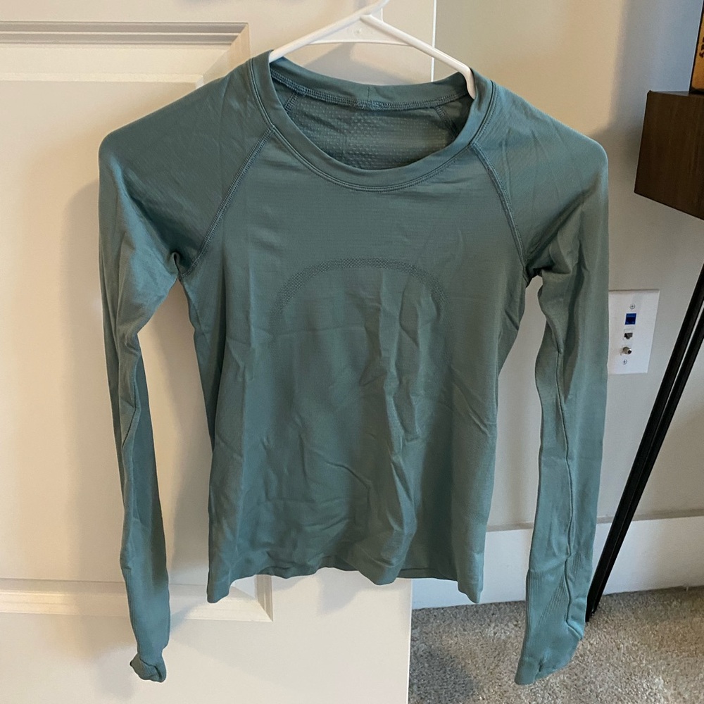 Lululemon swiftly tech long sleeve
